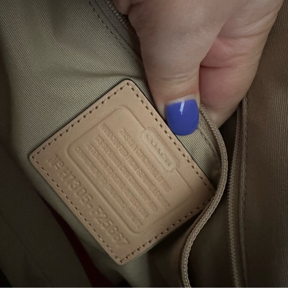 Coach || Peyton magenta leather tote bag - Picture 7 of 9